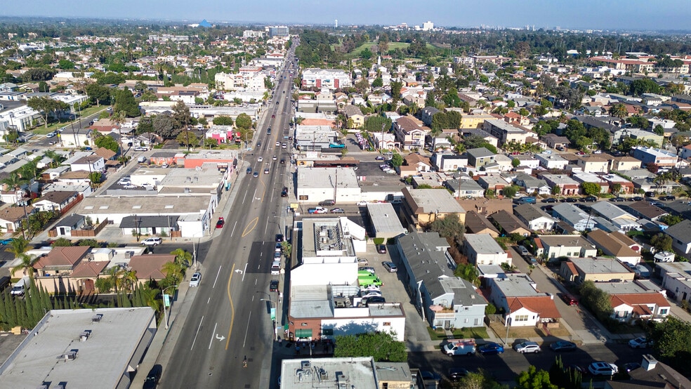 More Photos Of 3832-3850 E Anaheim St, Long Beach Storefront Retail Office For Lease
