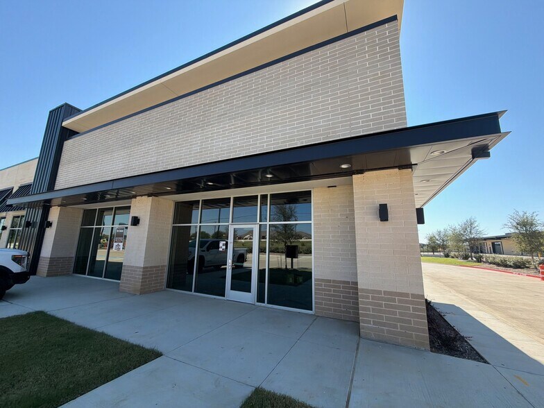 More Photos Of 26912 E University Dr, Aubrey Storefront For Lease