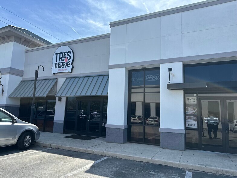 Primary Photo Of 3546 St. Johns Bluff Rd S, Jacksonville Restaurant For Sale