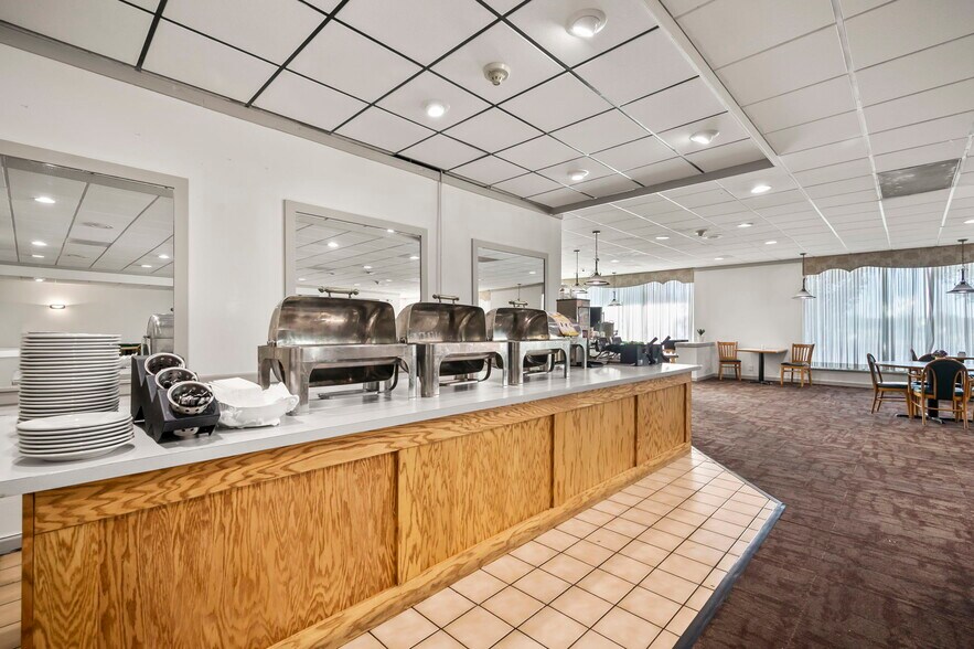 More Photos Of 4005 N Elizabeth St, Pueblo Hotel For Sale