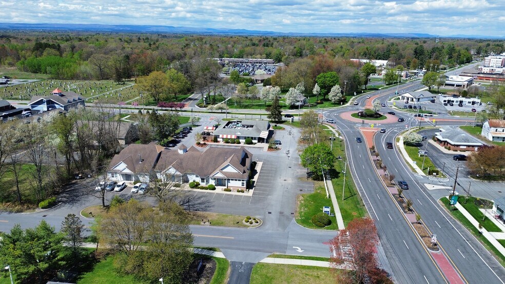More Photos Of 10 Blacksmith Dr, Mechanicville Office For Lease