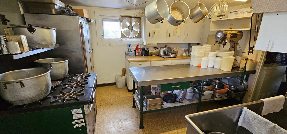 More Photos Of 2902 Buffalo Rd, Erie Restaurant For Sale