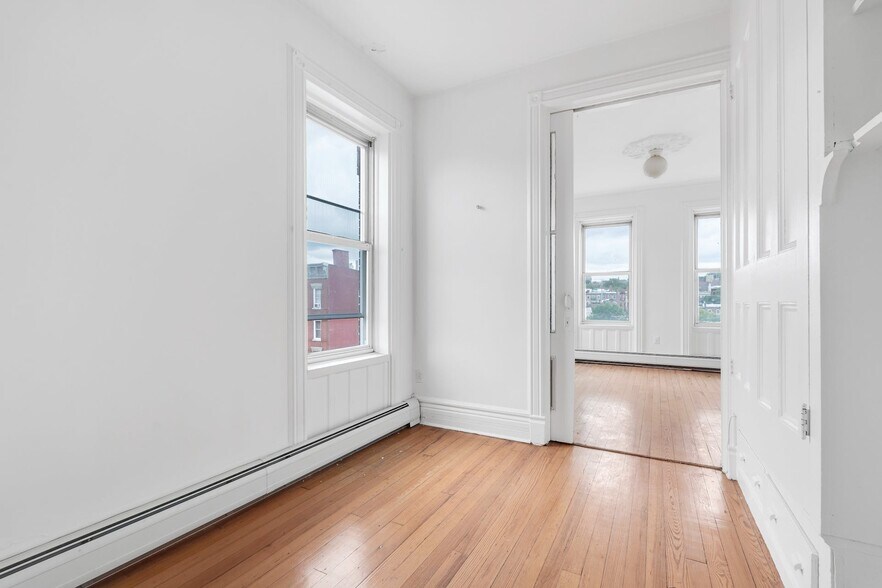 More Photos Of 746 Park Ave, Hoboken Storefront Retail Residential For Lease