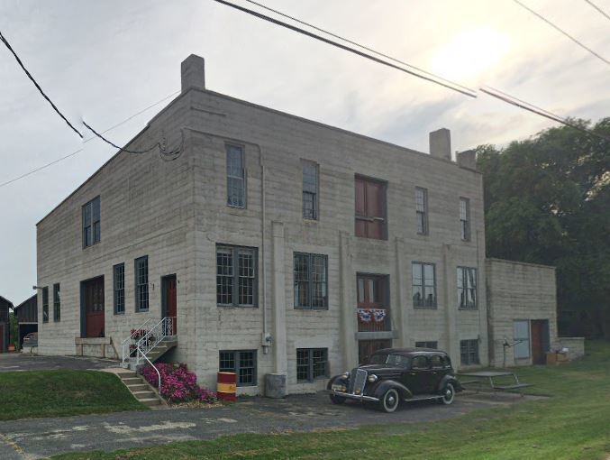 More Photos Of 336 N Spring St, Columbus Light Manufacturing For Sale