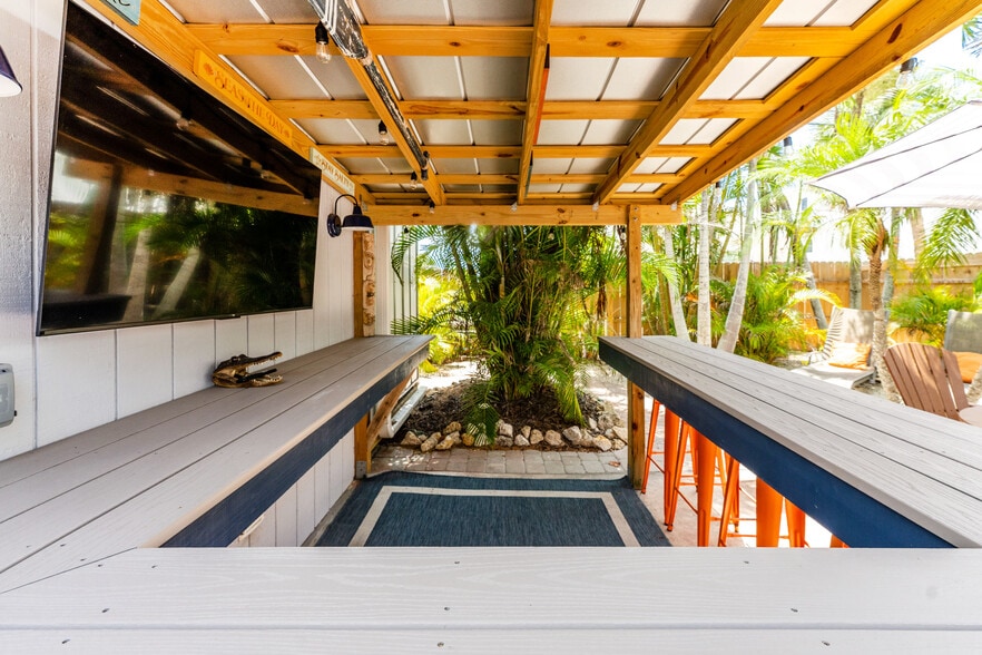 More Photos Of 1130 Gulf Blvd, Englewood Apartments For Sale