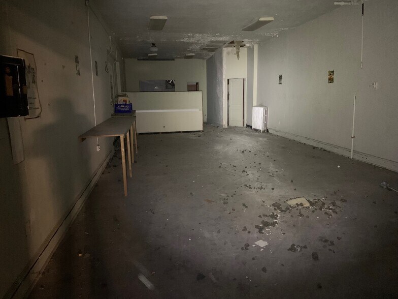More Photos Of 918 S Broadway, Camden Storefront For Sale