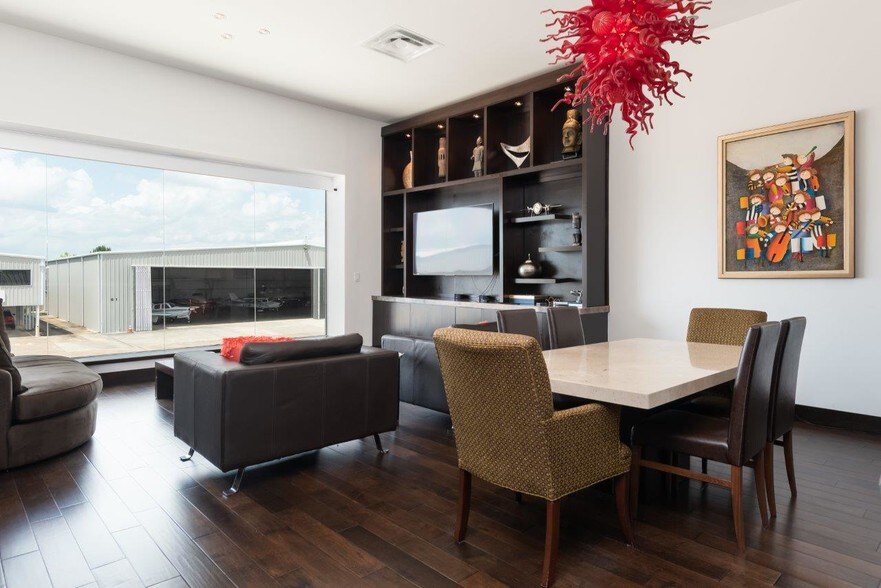 More Photos Of 18000 Groeschke Rd, Houston Airplane Hangar For Sale