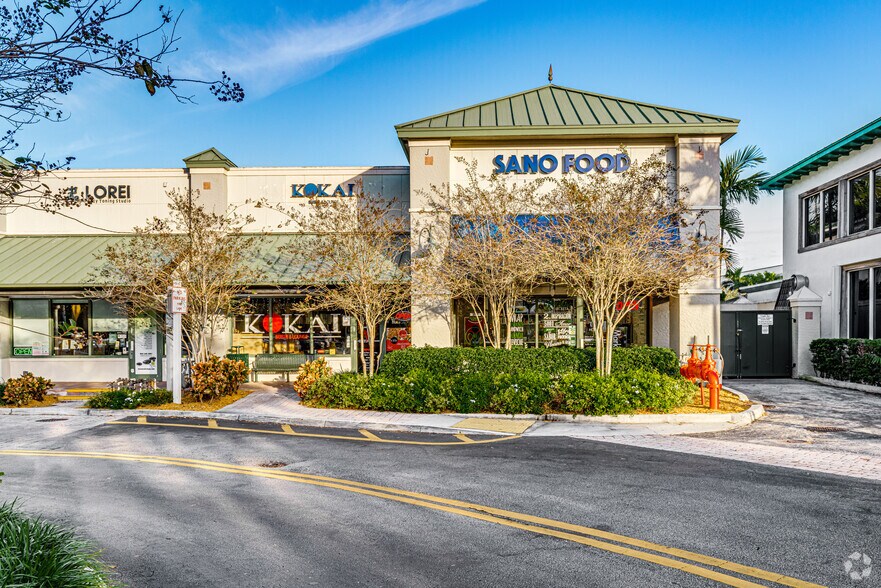 More Photos Of 2310-2410 Weston Rd, Weston Freestanding For Lease