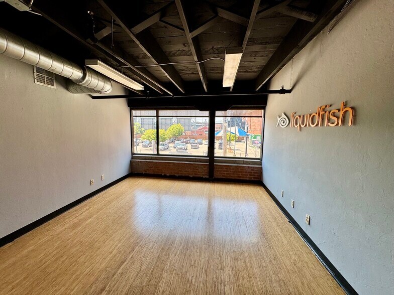 More Photos Of 401-409 Kings of Leon Ln, Oklahoma City Storefront Retail Office For Sale