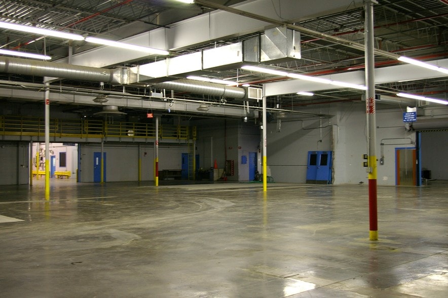 More Photos Of 4600 Ironton St, Denver Industrial For Sale