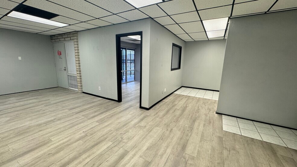 More Photos Of 2201 S McClintock Dr, Tempe Office For Lease