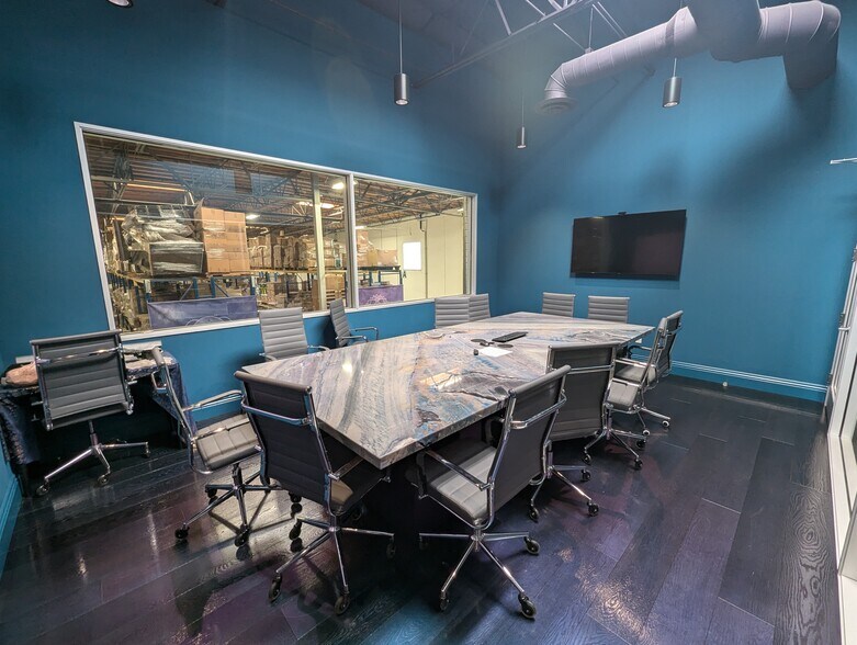 More Photos Of 21010 S Figueroa St, Carson Showroom For Sale