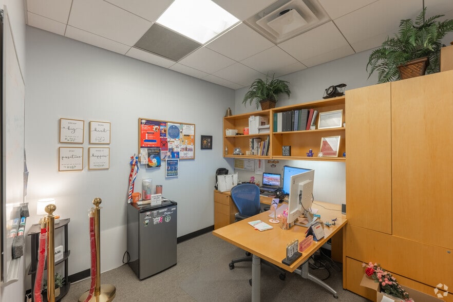 More Photos Of 3455 NE Loop 820, Fort Worth Office For Sale