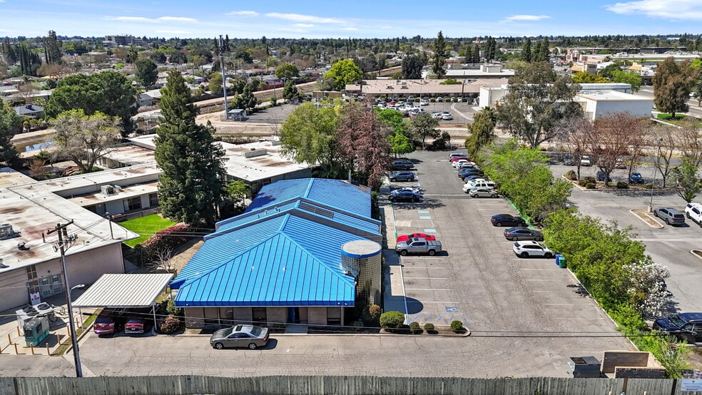 More Photos Of 3520 E Shields Ave, Fresno Medical For Sale