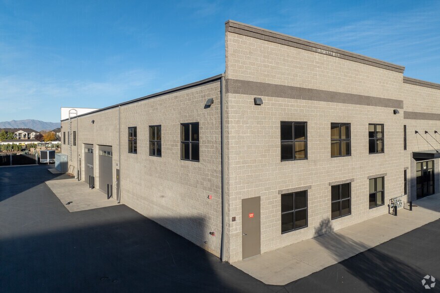 More Photos Of 564 W 700 S, Pleasant Grove Warehouse For Lease