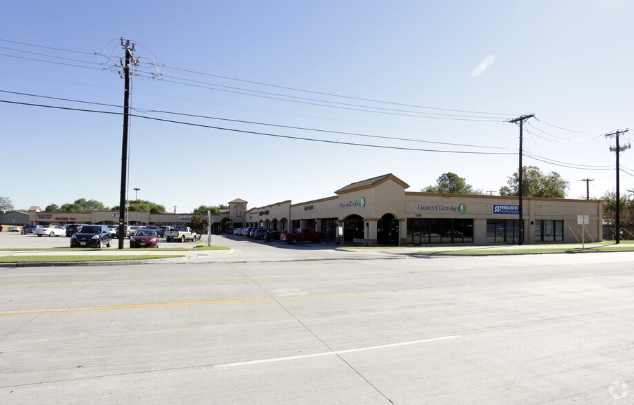 Primary Photo Of 2700-2742 N O'Connor Rd, Irving Unknown For Lease