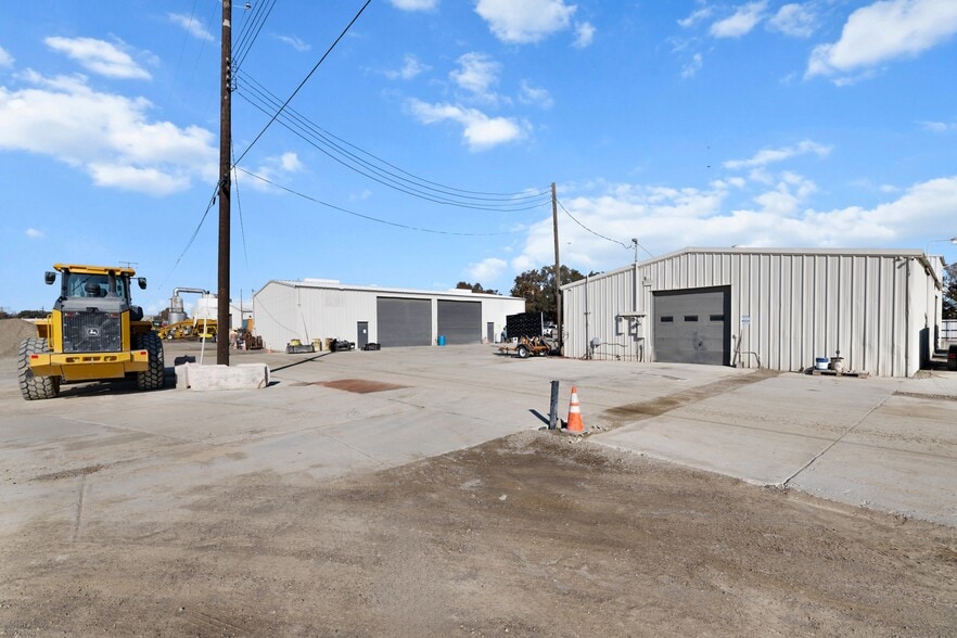 More Photos Of 14450-144470 Walnut Grove- Thornton Rd, Walnut Grove Industrial For Sale
