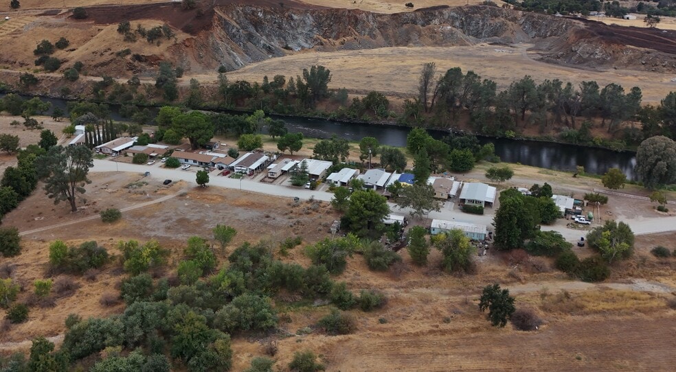 Primary Photo Of 25433 E Trimmer Springs Rd, Sanger Manufactured Housing Mobile Home Park For Sale