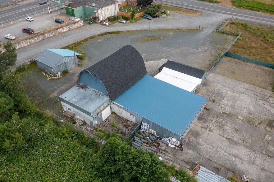 More Photos Of 120 W Smith Rd, Bellingham Service For Sale