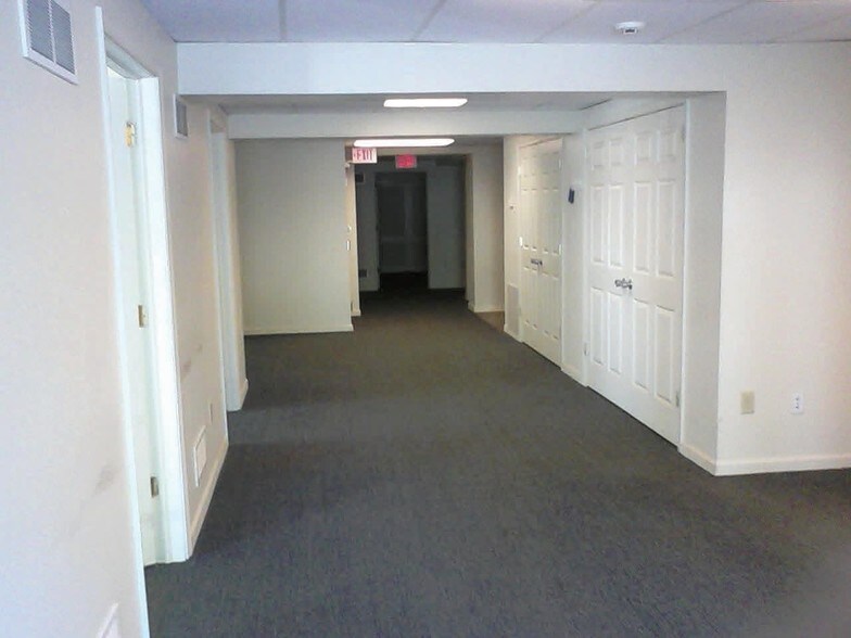 More Photos Of 1 N Bacton Hill Rd, Malvern Office For Lease