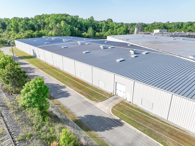Primary Photo Of 1000 Noir St, Lumberton Warehouse For Sale