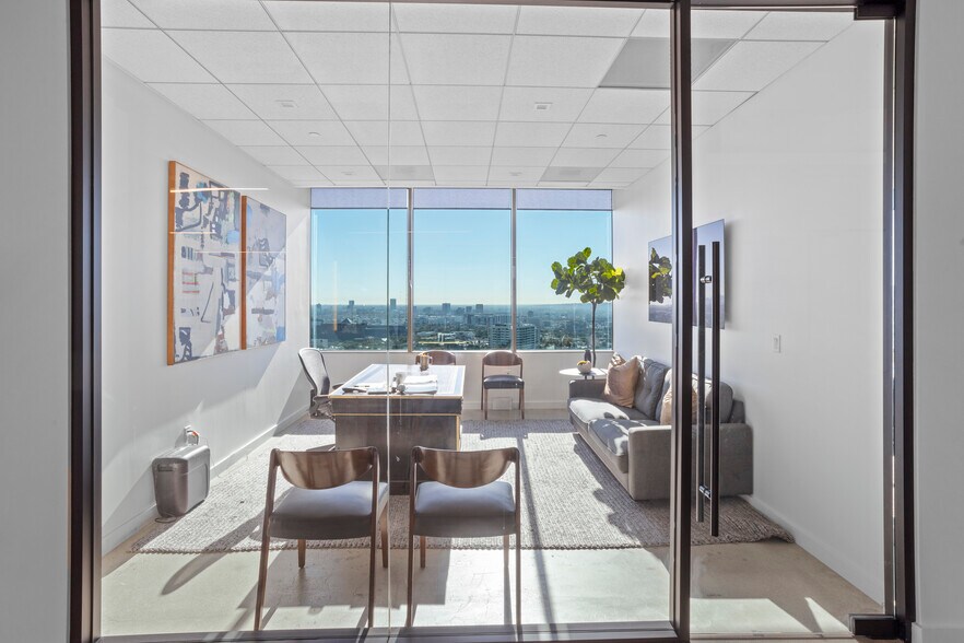 More Photos Of 9200 W Sunset Blvd, West Hollywood Office For Lease