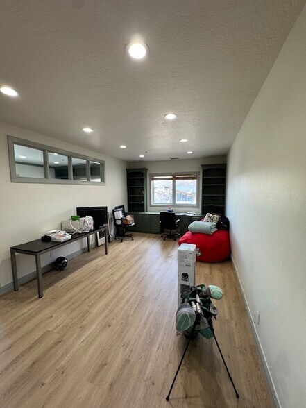 More Photos Of 2064 Prospector Ave, Park City Medical For Lease