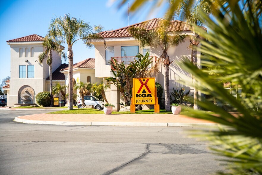 More Photos Of 5025 Wible Rd, Bakersfield Specialty For Sale