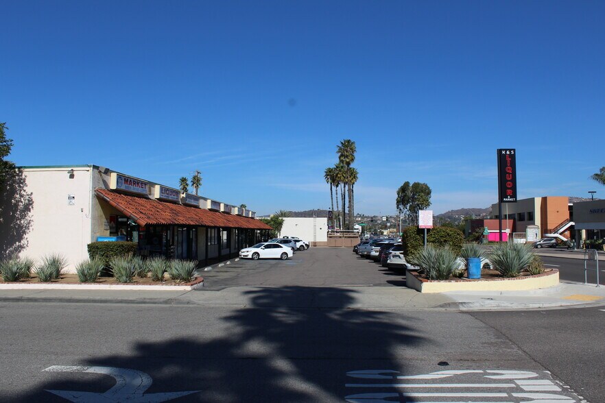 More Photos Of 305-321 N Ash St, Escondido Storefront For Lease