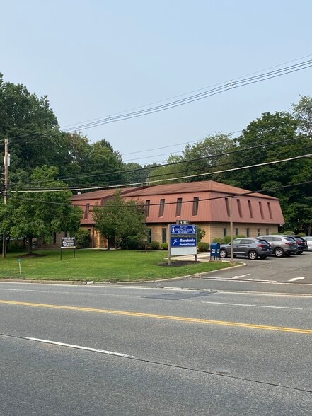 Primary Photo Of 490 Route 304, New City Office For Lease