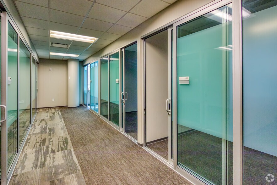 More Photos Of 12470 Telecom Dr, Tampa Office For Sale