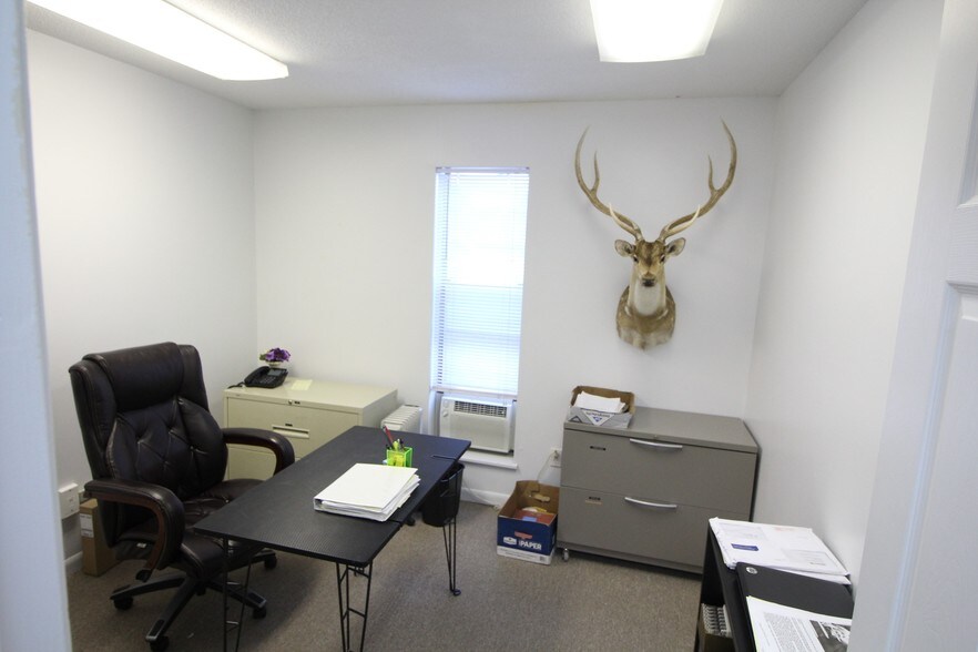 More Photos Of 225 Main St, Destin Office Residential For Lease