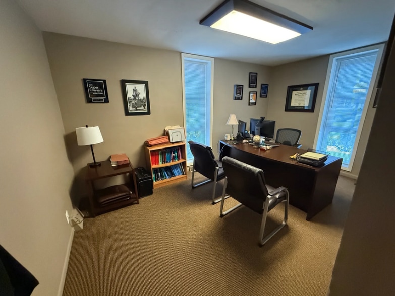 More Photos Of 407 N Main St, Ann Arbor Office For Lease