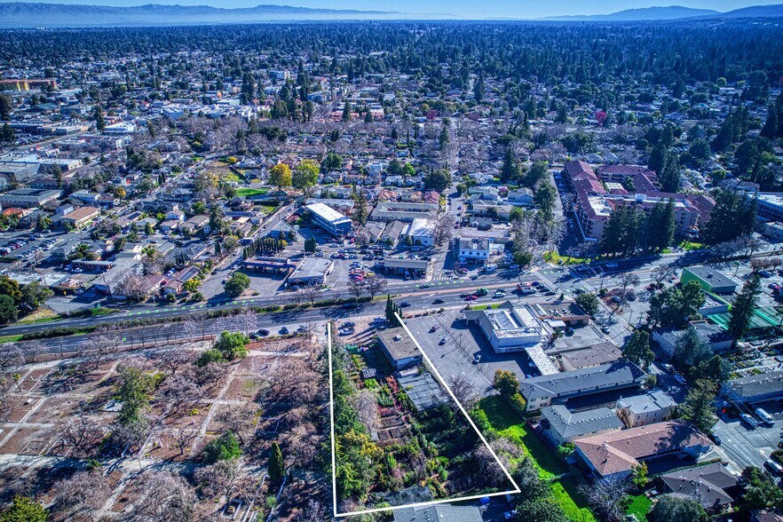 More Photos Of 332 Woodside Rd, Redwood City Land For Sale