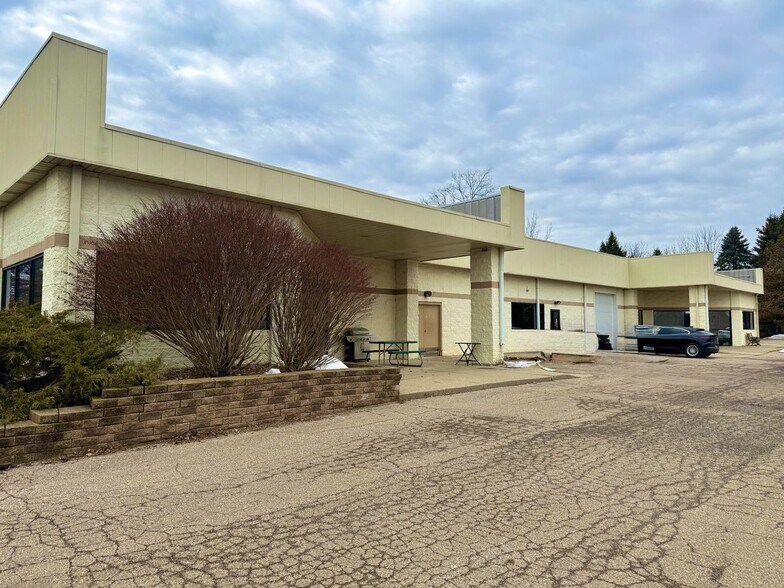 More Photos Of 101 Innovation Pky, Williamston Office For Sale