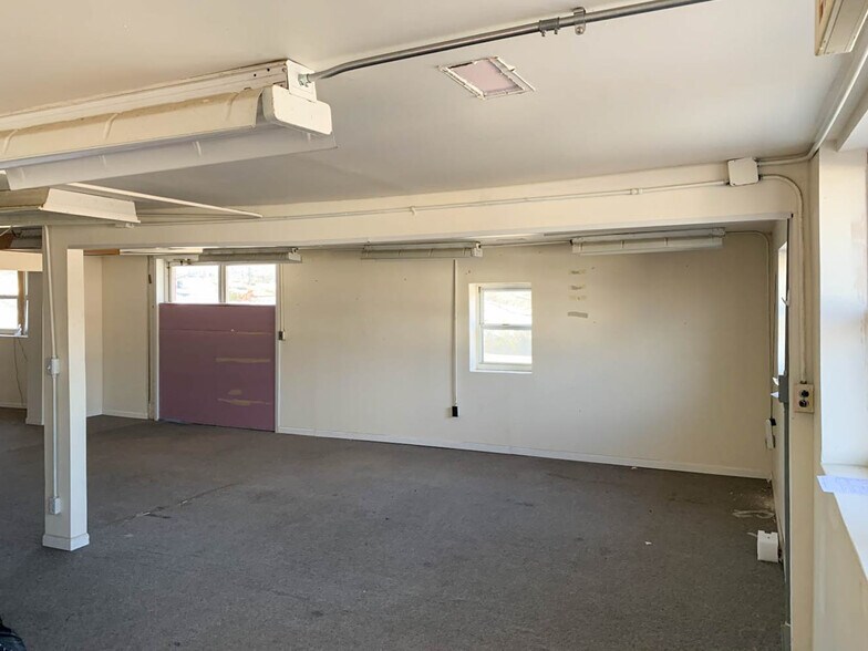 More Photos Of 20180 Highway 28, Dixon Office For Lease