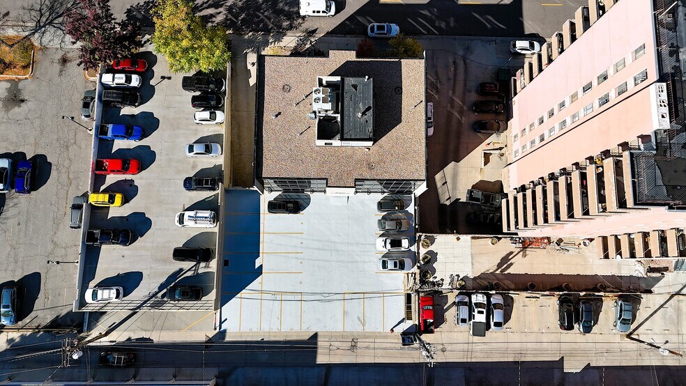 More Photos Of 820 Clermont St, Denver Medical For Sale