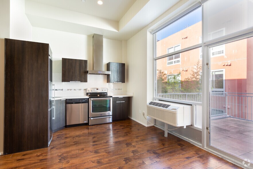 More Photos Of 529 Stevenson St, San Francisco Apartments For Lease