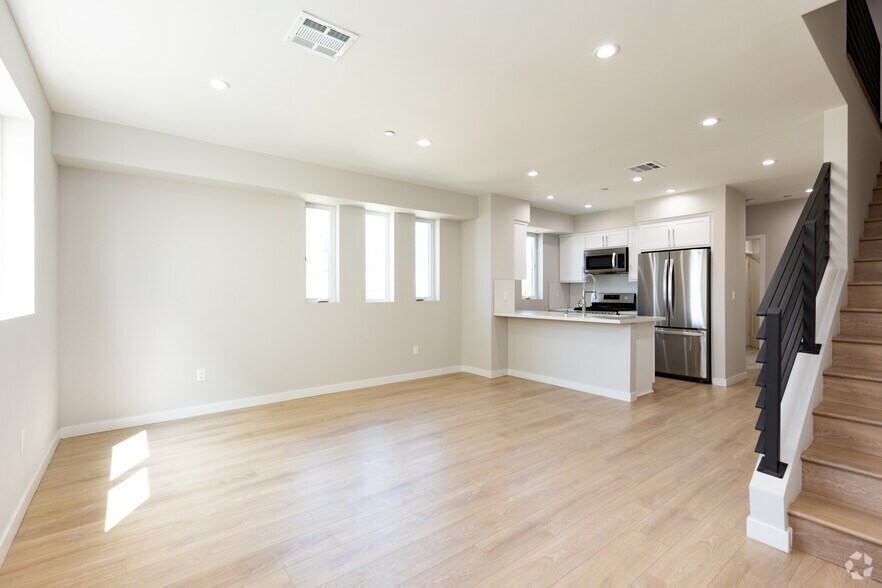 More Photos Of 2234 Crenshaw Blvd, Los Angeles Apartments For Sale