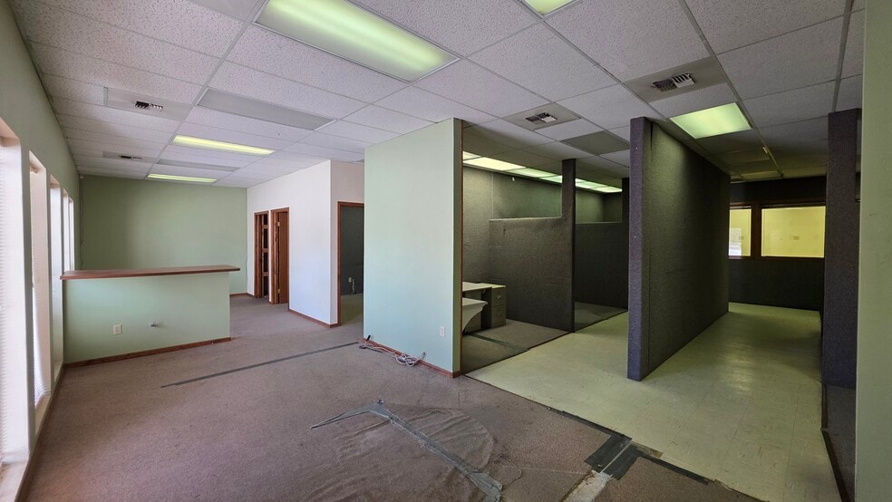 More Photos Of 250 Ruskin Dr, Colorado Springs Warehouse For Sale