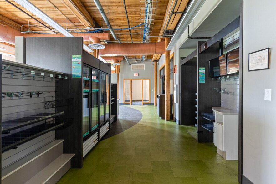 More Photos Of 140 Mill St, Lewiston Office Residential For Sale