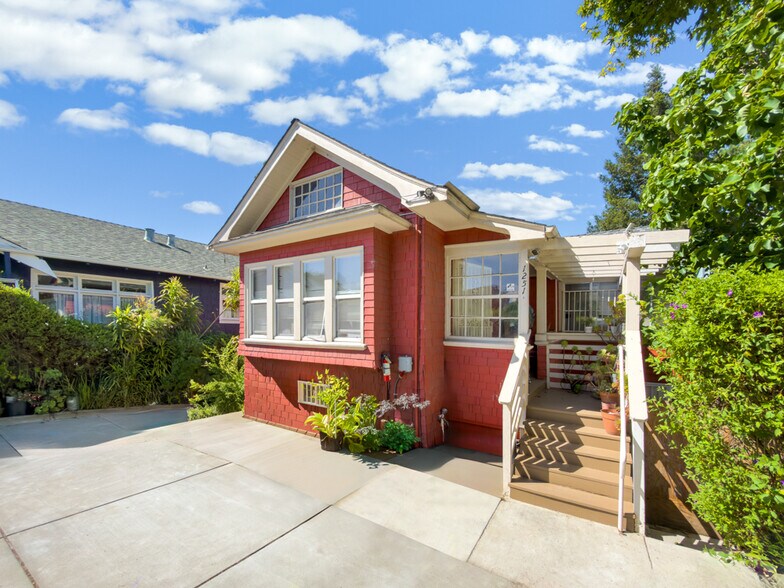 More Photos Of 1251 MacArthur Blvd, Oakland Apartments For Sale