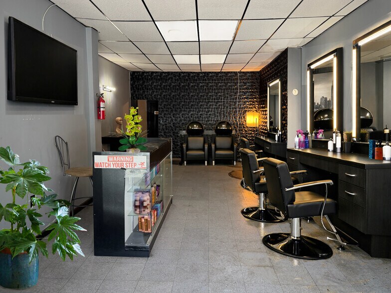More Photos Of 5447-5459 Park Heights Ave, Baltimore Storefront Retail Residential For Lease
