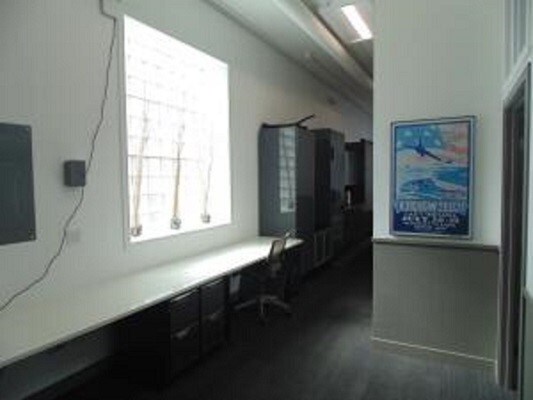 More Photos Of 563 S Lake St, Gary Office For Sale