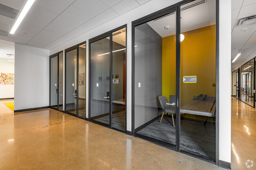 More Photos Of 7701 Lemmon Ave, Dallas Coworking Space