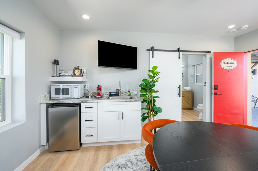 More Photos Of 107 E Pinal St, Cottonwood Apartments For Sale