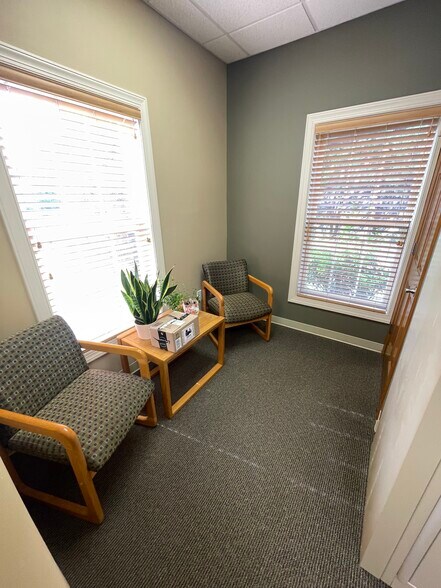 More Photos Of 508 Princeton Rd, Johnson City Medical For Lease