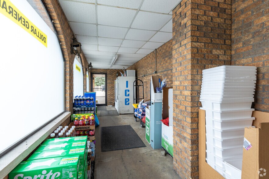 More Photos Of 500 E Saint Joseph St, Springfield Storefront For Sale