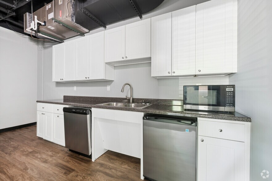 More Photos Of 300 N 5th St, Lafayette Apartments For Lease