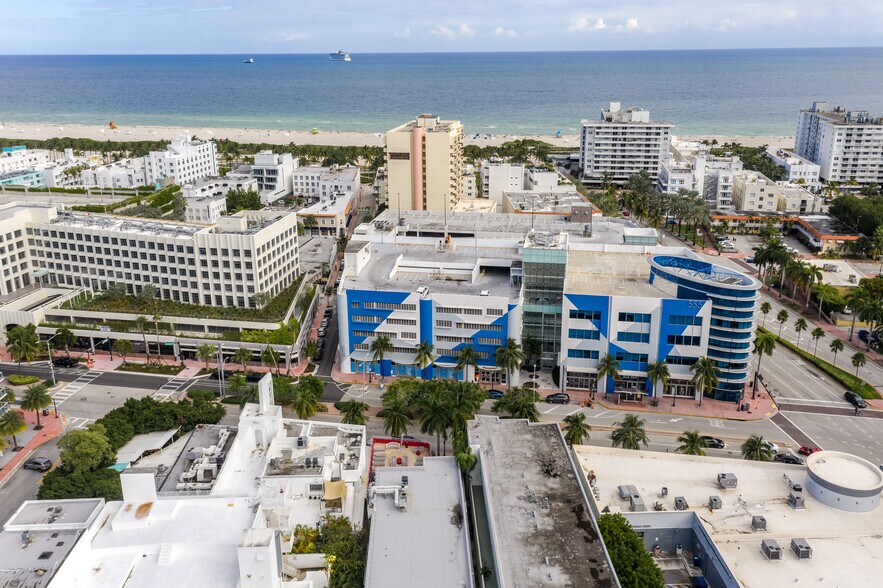More Photos Of 555 Washington Ave, Miami Beach Office For Lease